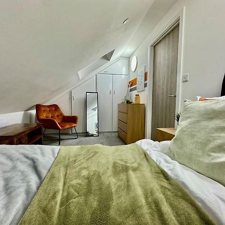 Stylish One Bedroom & A Sofa Bed Cardiff Exterior foto