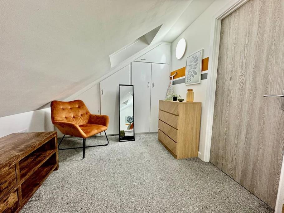Stylish One Bedroom & A Sofa Bed Cardiff Exterior foto